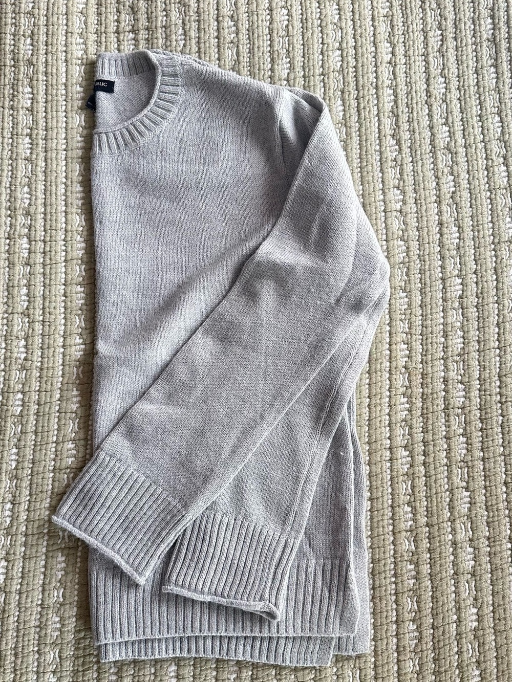 Banana Republic Light Gray Knit Crewneck Sweater